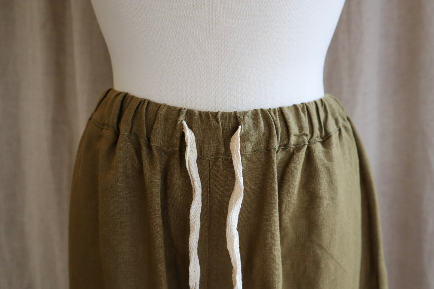 Cropped Linen Pant