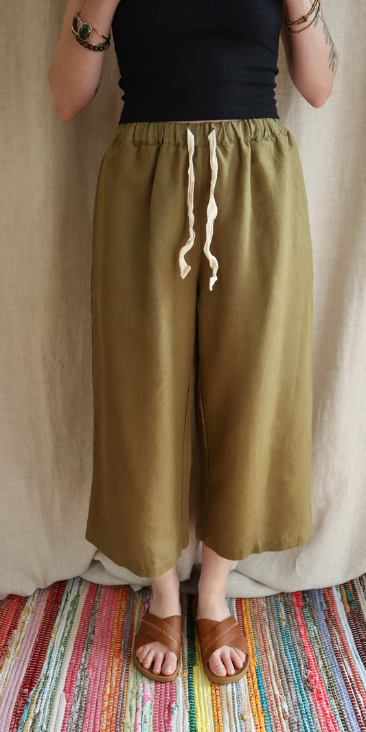 Cropped Linen Pant